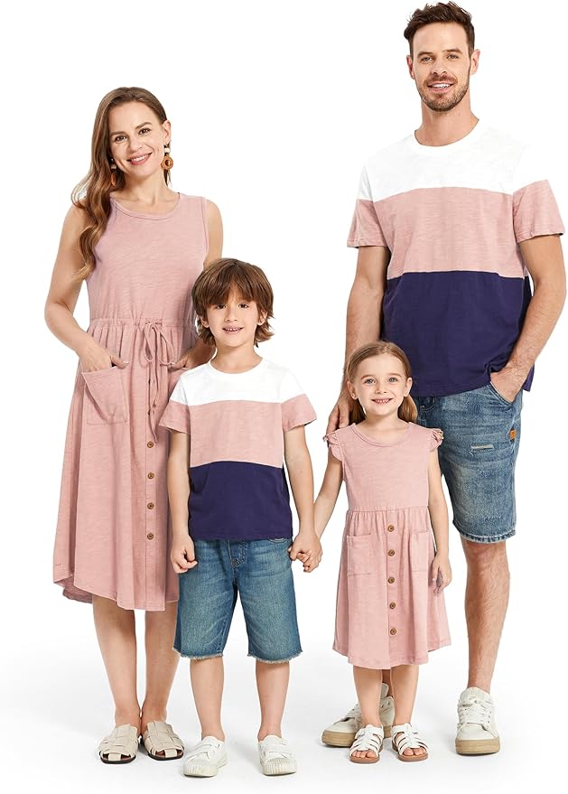 What are the best Family Photo Outfit Ideas