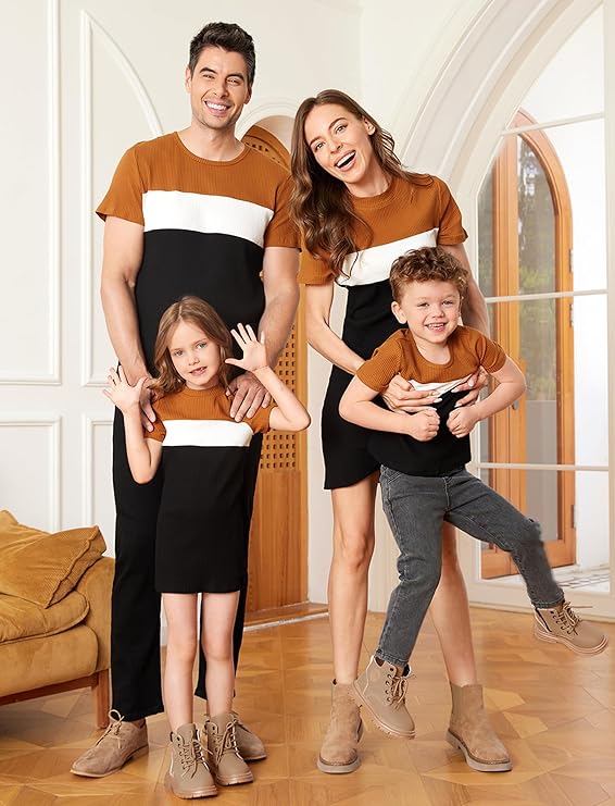 What are the best Family Photo Outfit Ideas